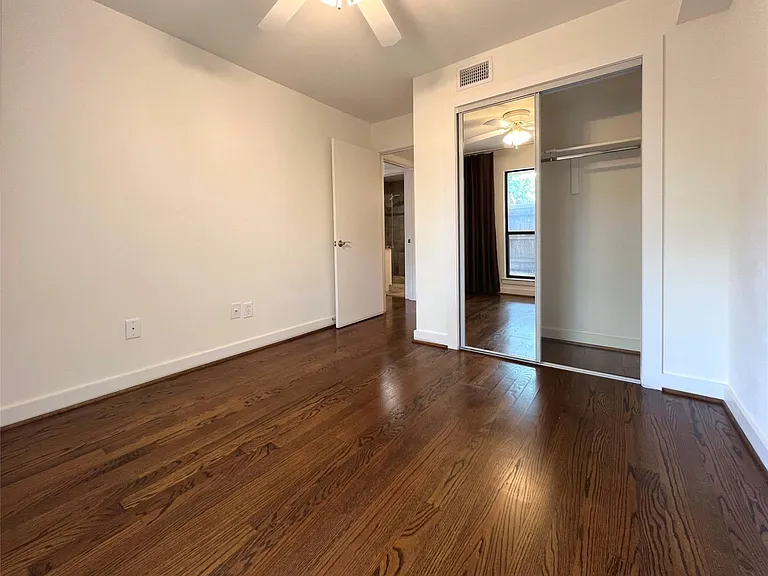 1601 S Shepherd Dr #161 — Photo 17
