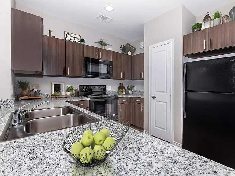Spring Villas Apartments — Photo 34
