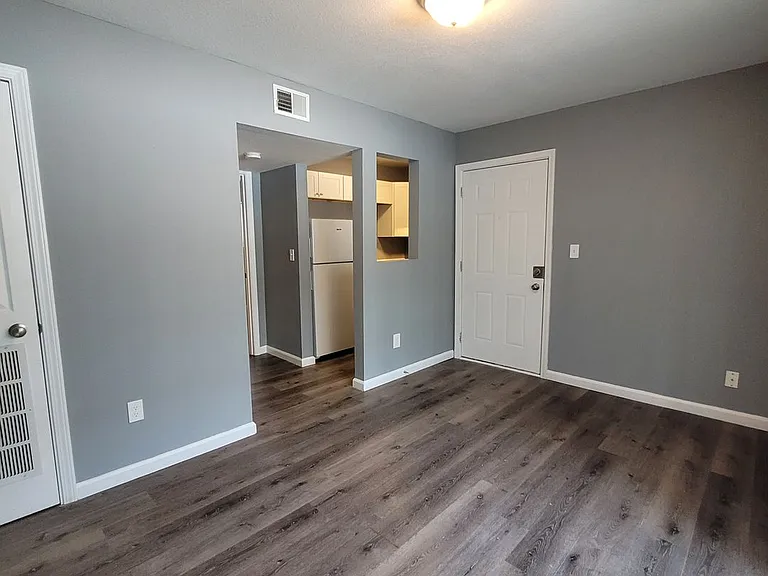 1205 SW Polk St — Photo 12