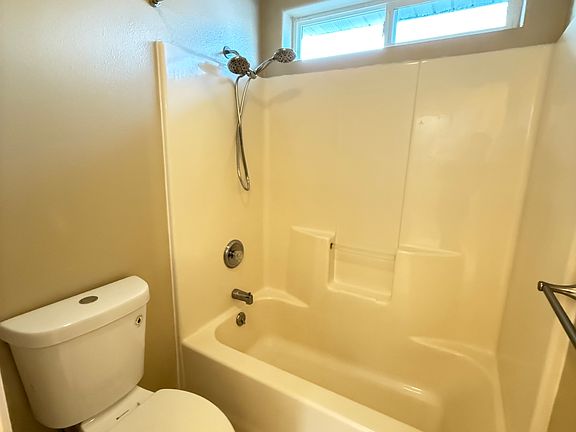 4th image of 311 Trotter Dr