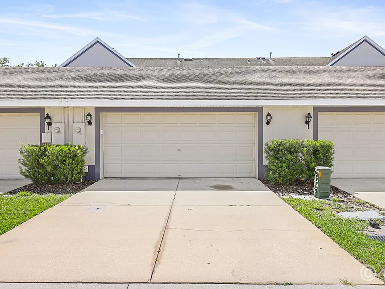 6123 Fishhawk Crossing Blvd — Photo 25