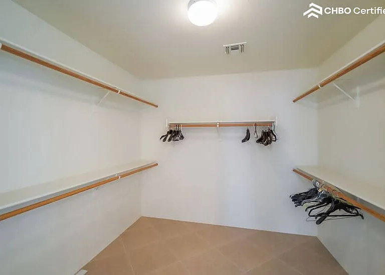 8607 W Brown St — Photo 32