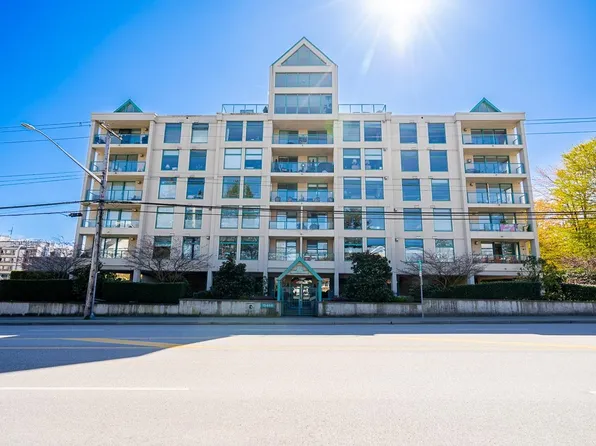 15466 N Bluff Rd #506, White Rock, BC V4B 3G1