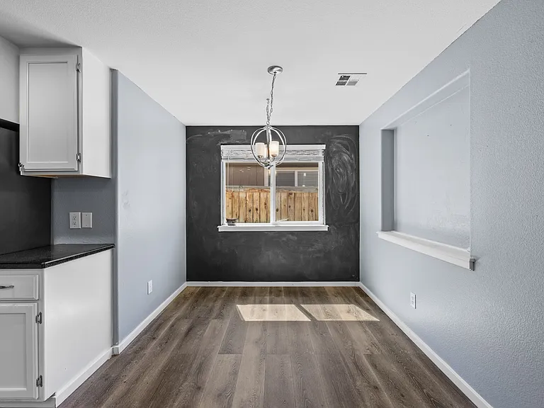 1016 Birmingham St — Photo 10