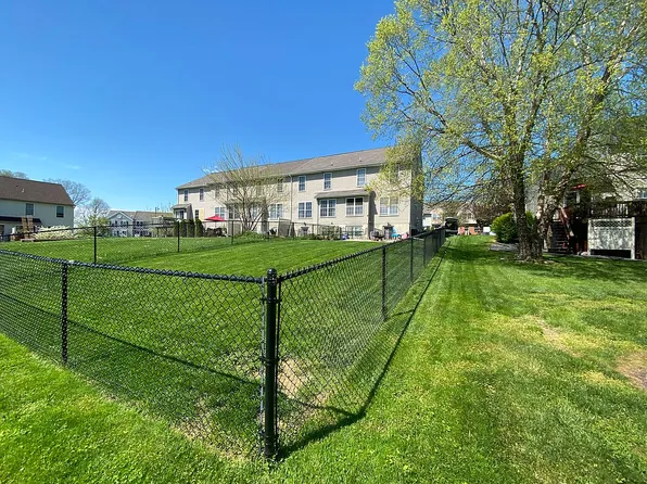 335 Wild Cherry Ln, Marietta, PA 17547