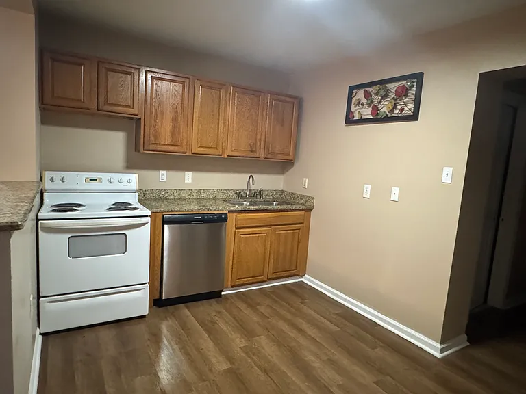 3222 Carey St — Photo 4