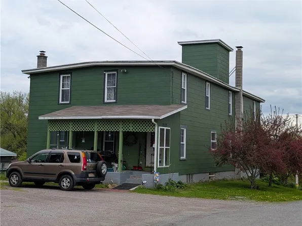 2125 Oak Orchard River Rd, Waterport, NY 14571