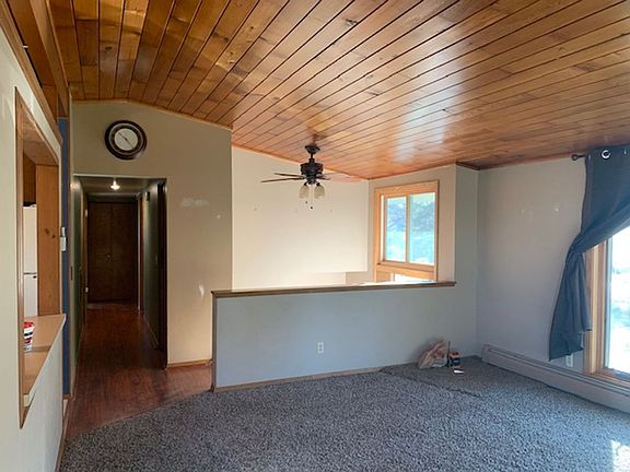3rd image of 13208 Vivian Dr