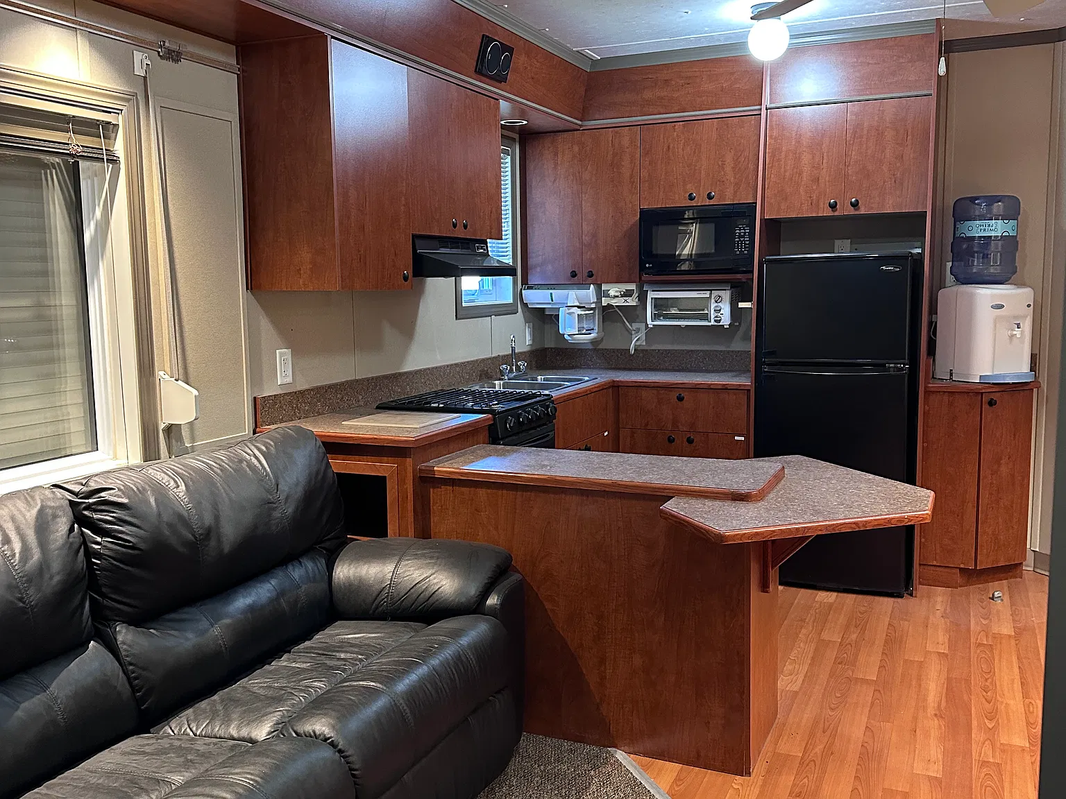 1 bed, 400 sqft, $800 — Photo 2