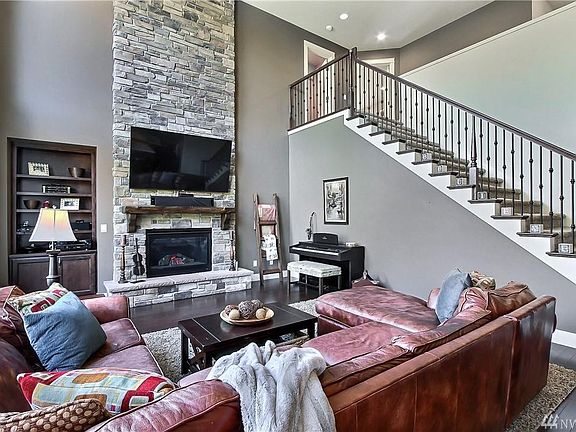3rd image of 21006 SE 6th Pl