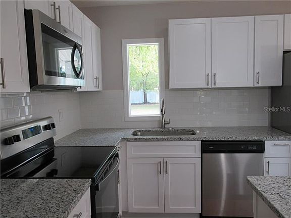 5th image of 1403 Forest Dr