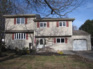 43 Mitchell Rd, Hackettstown, NJ 07840