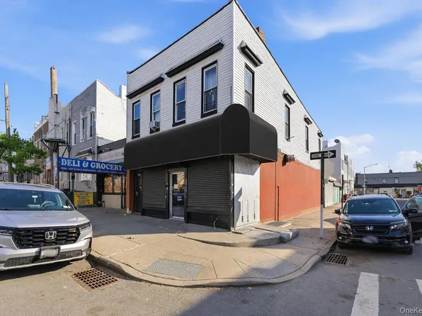 6042 55th Street, Maspeth, NY 11378