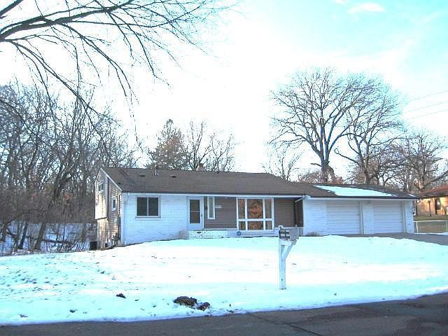 1st image of 5890 Stinson Blvd