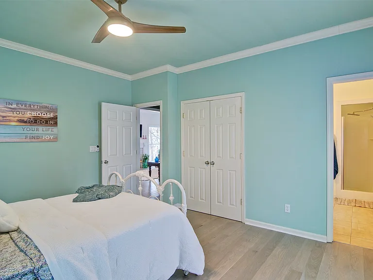 4060 Merritt Dr — Photo 20