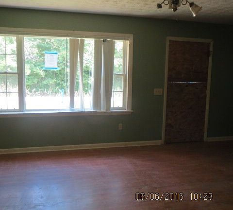 Additional Living Room