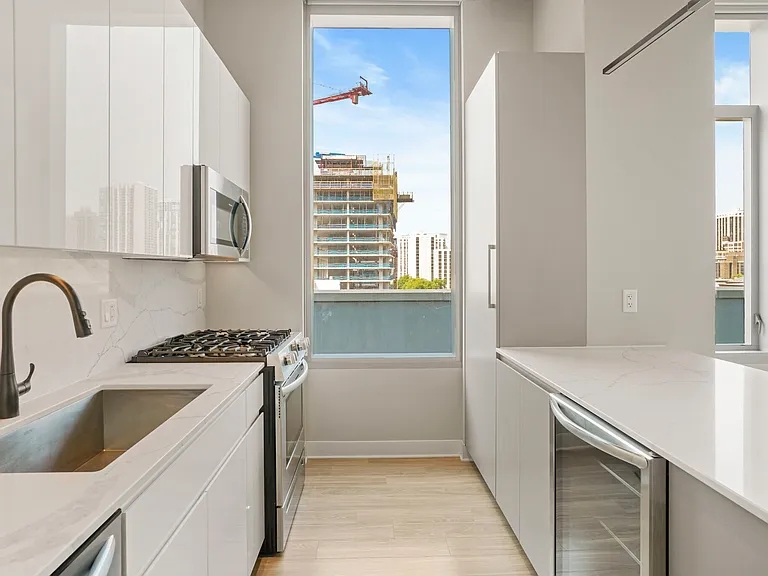 808 N Wells St #1/1 — Photo 1