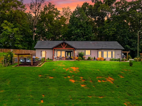 2240 E Union Valley Rd, Seymour, TN 37865