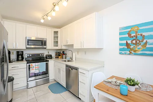 1522 Mainsail Dr #2 Photo 1