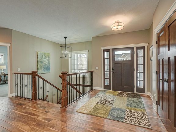 4th image of 858 Fox Rd