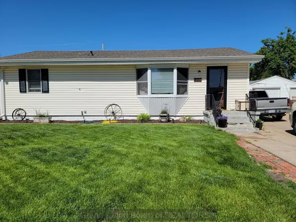 520 West Ave, Grand Island, NE 68803