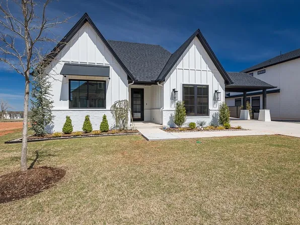 2117 Wiregrass Dr, Edmond, OK 73025