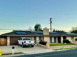 27 W Gainsborough Rd, Thousand Oaks, CA 91360