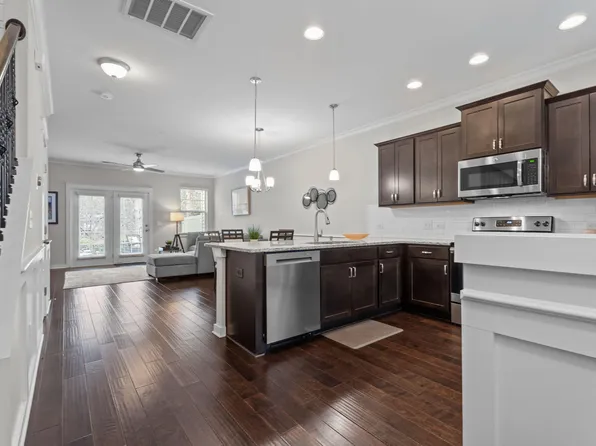 6212 Pesta Ct, Raleigh, NC 27612