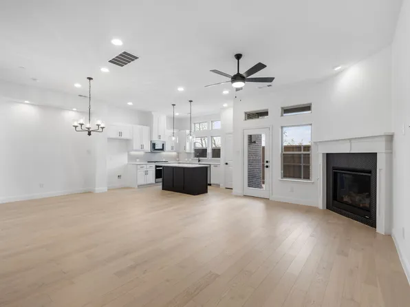 102 Kensington Dr, Lewisville, TX 75067
