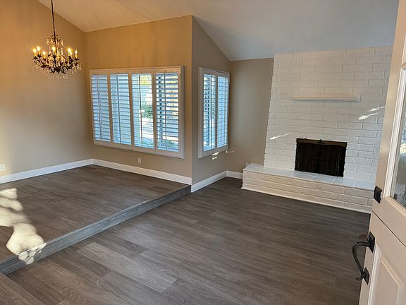 5th image of 17942 Scotia Cir
