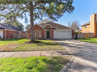 9423 Rippling Fields Dr, Houston, TX 77064