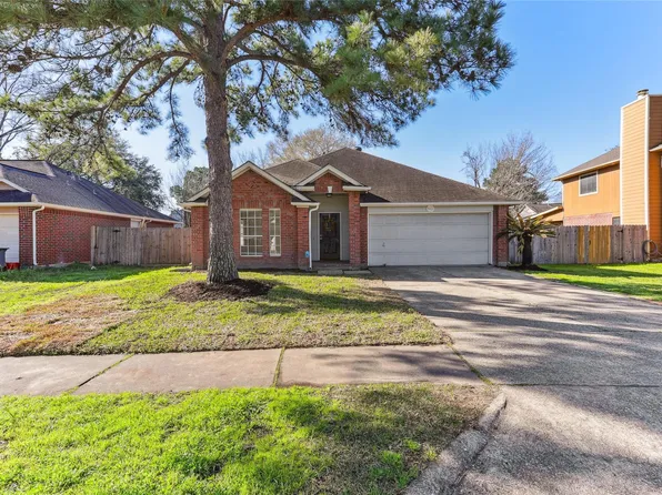 9423 Rippling Fields Dr, Houston, TX 77064