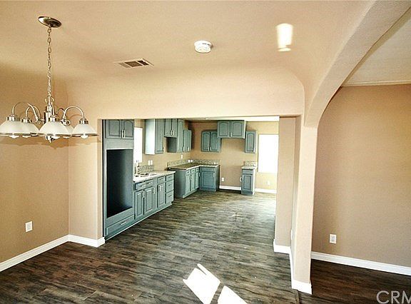 4th image of 6848 Palm Ave