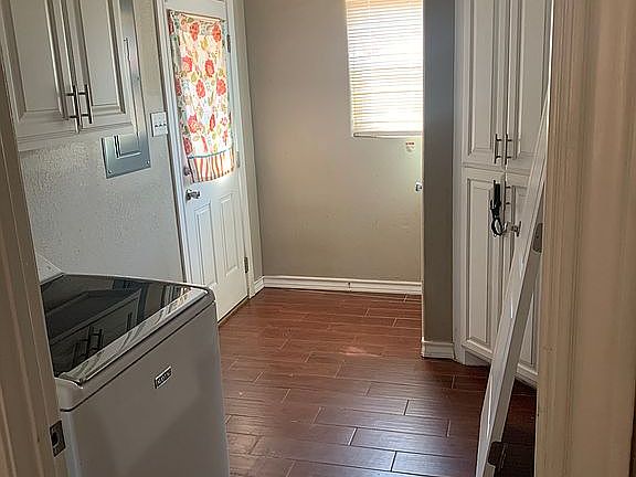 5th image of 710 E Alabama Ave