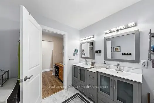 86 Andrew Dr — Photo 33