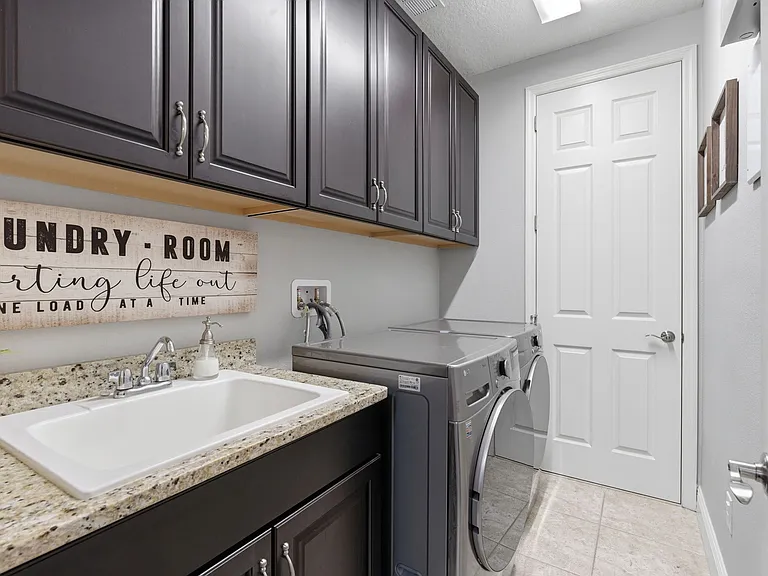 624 Winterside Dr — Photo 15