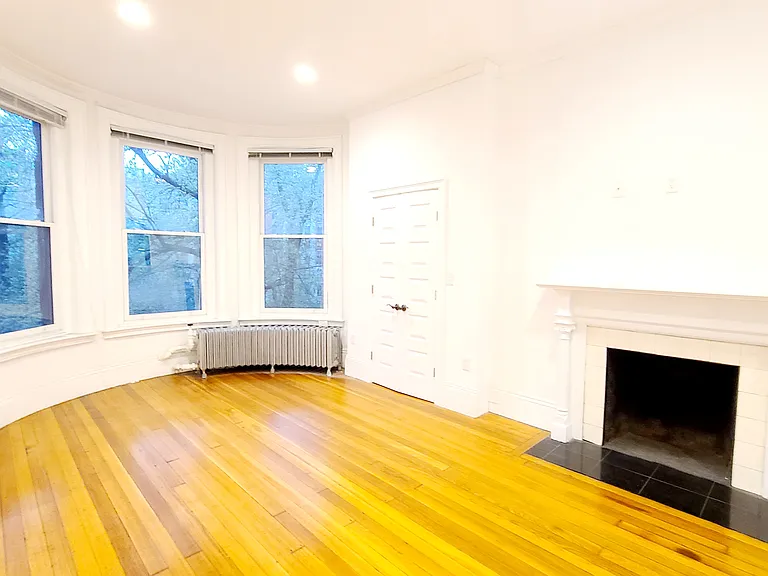 379 Commonwealth Ave #6 — Photo 5