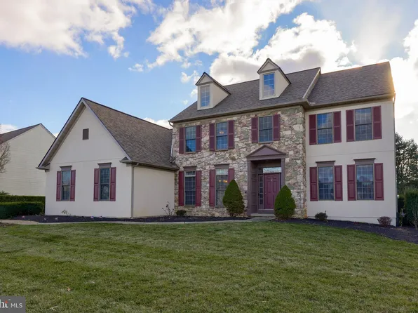 103 Hunters Xing, Lititz, PA 17543