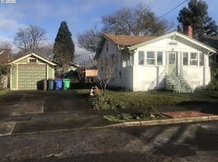 4821 SE Grant St UNIT A, Portland, OR 97215