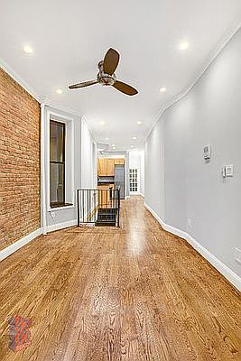 3rd image of 171 E 102nd St APT 1W