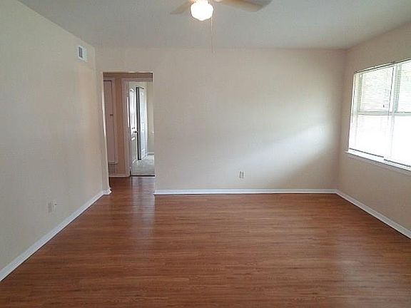 3rd image of 7110 Brierfield Dr