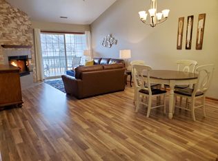 152 Westfield Way #C, Pewaukee, WI 53072