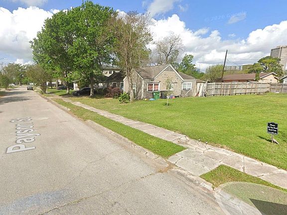4th image of 2939 Payson St