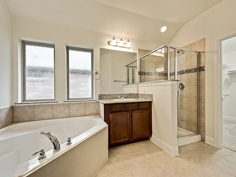 816 Bird Creek Dr — Photo 24