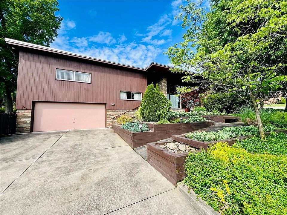 93 Princeton Ave, Uniontown, PA 15401 | Zillow