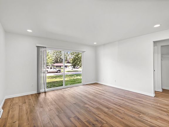 3rd image of 9 Simonson Blvd #4