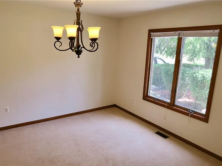 7233 Oakwood Dr — Photo 15