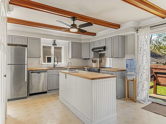 5th image of 18 Spruce Street