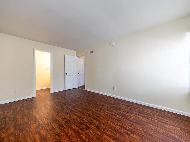 4353 Heritage Dr — Photo 28