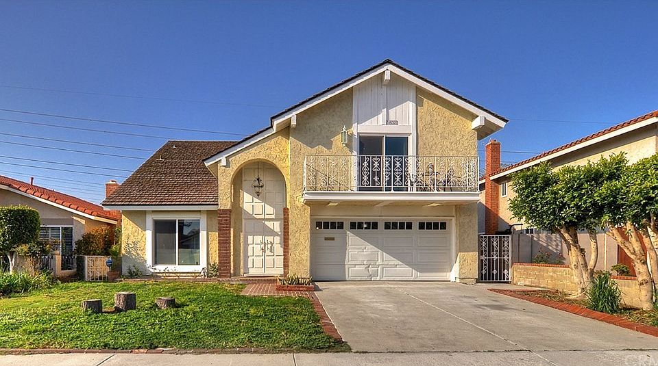 1st image of 3832 Blackthorn St
